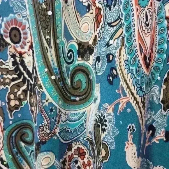Rue Juju paisley sparkly blouse. Size large. Poly/Spandex blend. - Picture 2 of 6